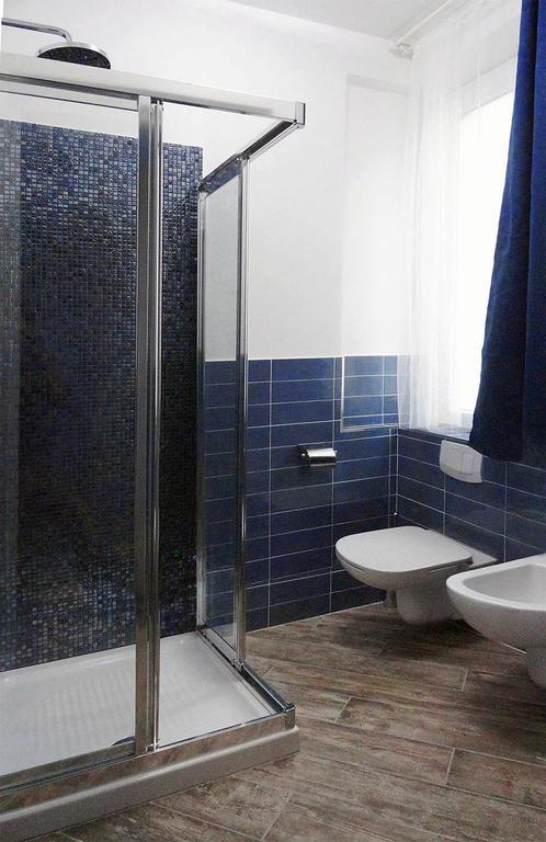 La Casa Di Margit Appartement Nova Milanese Kamer foto