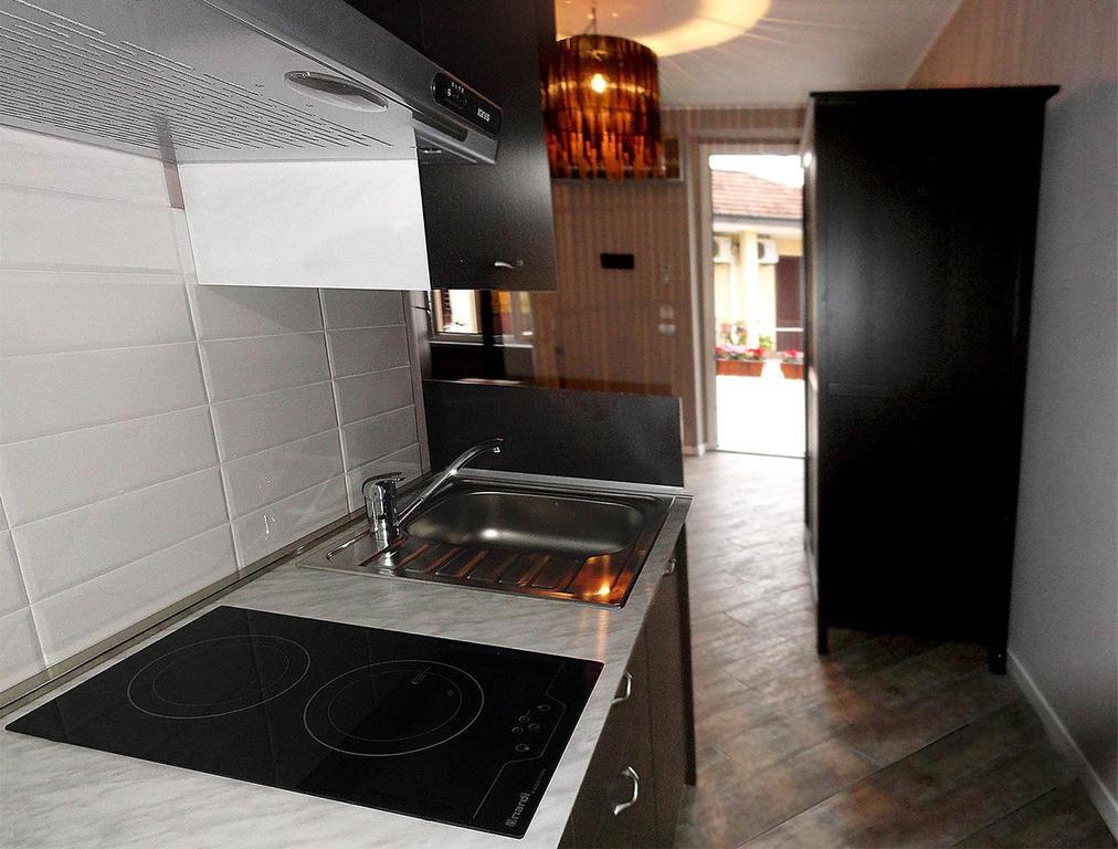 La Casa Di Margit Appartement Nova Milanese Kamer foto